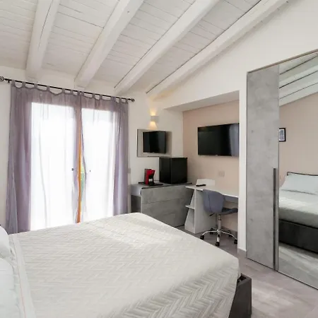 Il Glicine Bed & Breakfast *