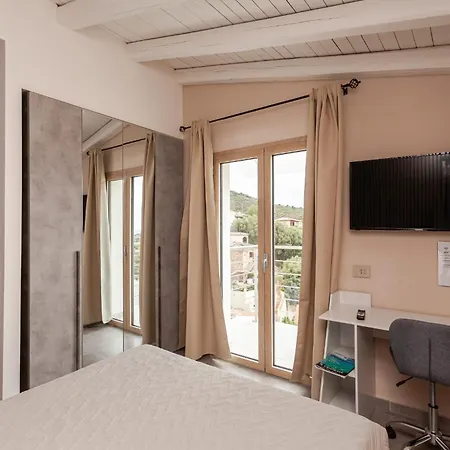 Il Glicine 4* Lu Lioni
